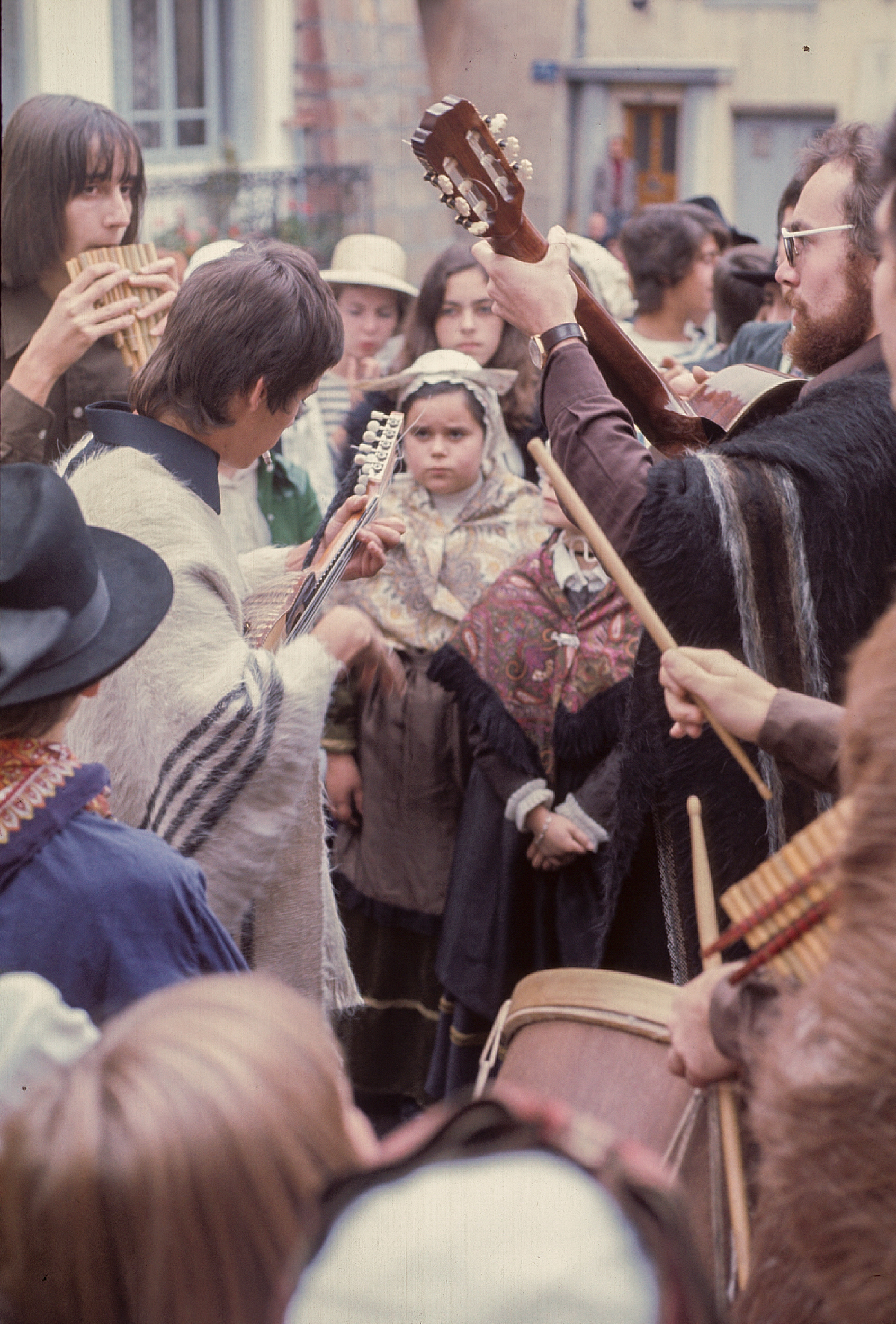 Cotopaxi. Fête avec les Magayants. Les Martres-de-Veyre. Septembre 1976