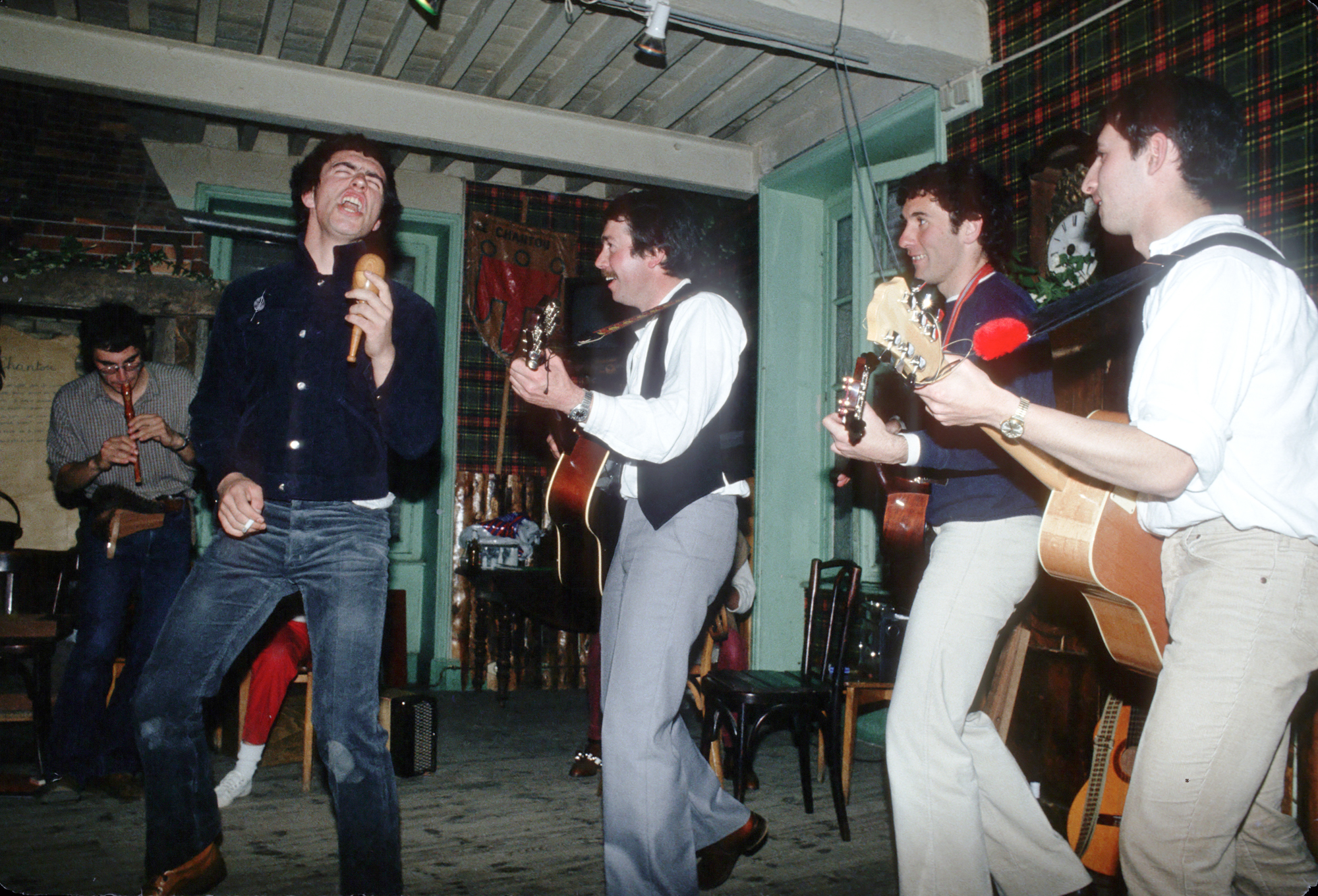 La Réveillée, Chantou avril 1981